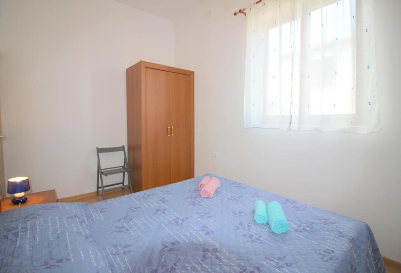 Apartment Ema Near City Center โปเรช ภายนอก รูปภาพ